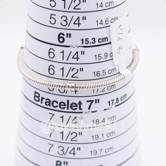 Authentic PANDORA Moments Barrel Clasp Charm Bracelet - 590702HV - Picture 11 of 11